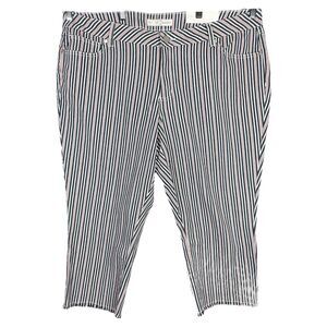 Cato Plus Size 22W Jeans Capri Cropped Blue White Red Striped Stretch Pocket 526